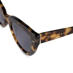 Sofia Amber Tortoise Black Mit Sehstärke -Luxury Gear Shop 59c08231496b18ba1d40aba27a215489