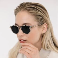 Marais Sand Tortoise Mit Sehstärke -Luxury Gear Shop 947b0a3da57865805ae6040b80c233fa