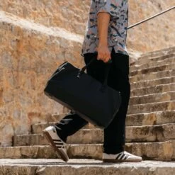 Storen All Black -Luxury Gear Shop 9f1c7d68575f622c8b8d99aabe4ae98e