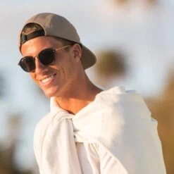 Maui Matt All Black Mit Sehstärke -Luxury Gear Shop aa6975343fbeb6e9d464fc1810333a18