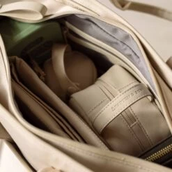 Lindby Diaper Backpack Sandstone 33 Lindby Diaper Backpack Sandstone -Luxury Gear Shop b0744f6b18fd35ddc6b9902287705f77