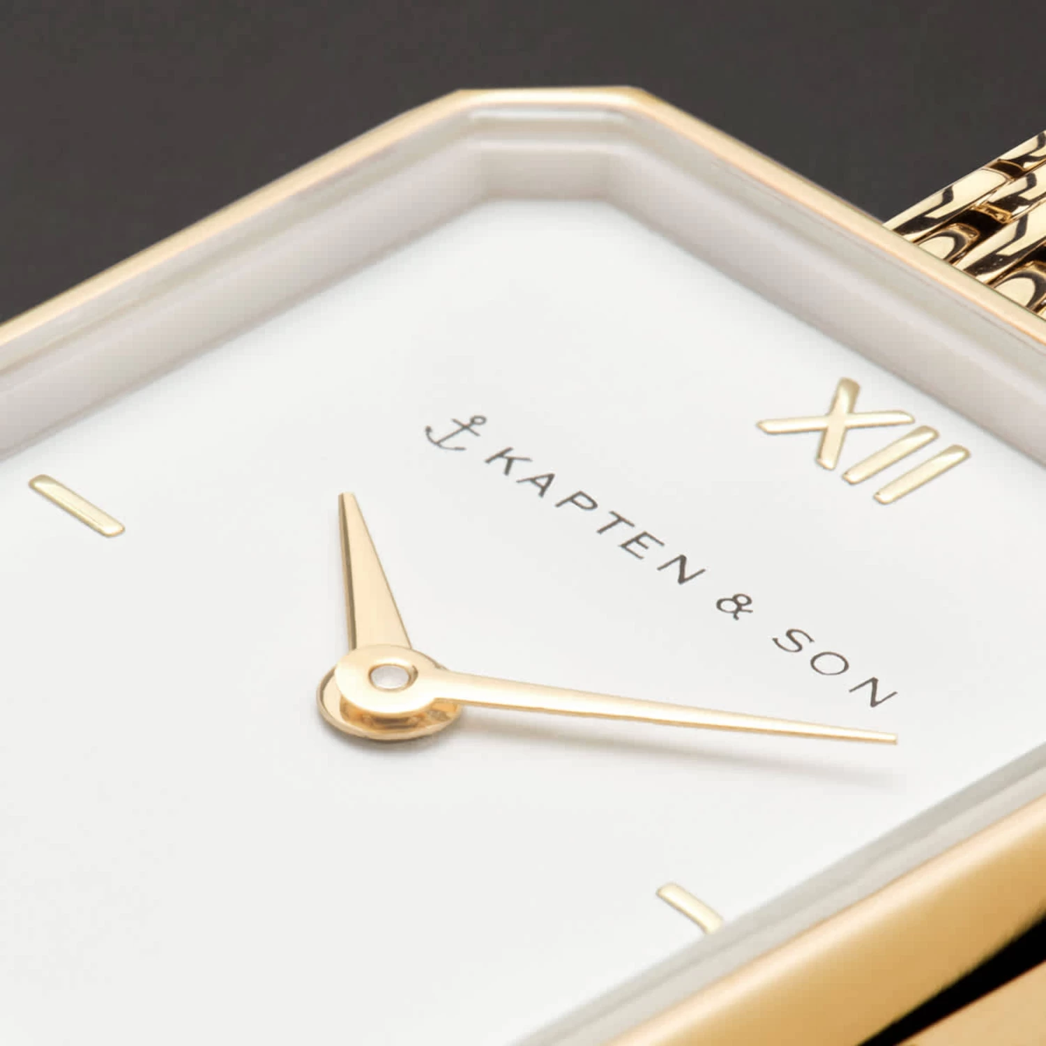 Grace Gold Woven Steel 5 Grace Gold Woven Steel - Image 3