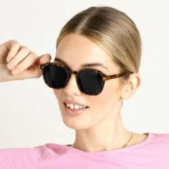 Lisbon Tortoise Mit Sehstärke -Luxury Gear Shop d498b84c55e78204f1b7234541c28dd0