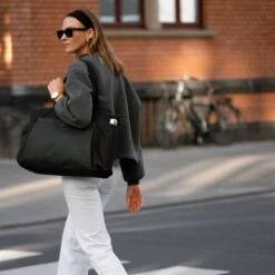 Hellvi All Black 32 Hellvi All Black -Luxury Gear Shop fe360016cb11cf693ea0f9f800f38566